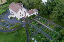 Historisk hagevandring på Hovelsrud gård