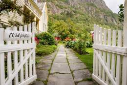 Walaker Hotel