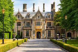 Foxhills Club & Resort