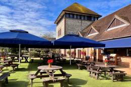Father's Day Pizza, Wine & Beer on the Lawn | Denbies Wine Estate