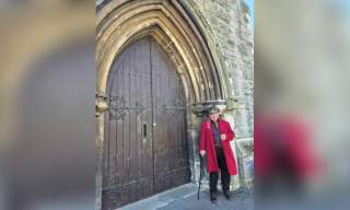 Alice in Wonderland Guided Walking Tour