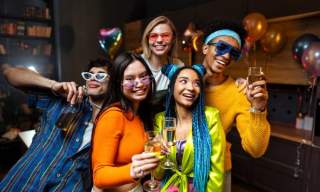 90’s Themed Christmas Party Night