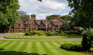 MacDonald Alveston Manor Hotel