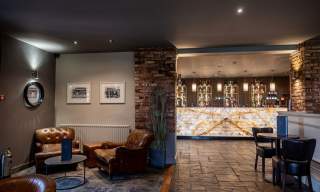 Scott's Bar & Lounge, Windmill Village Hotel