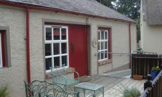 Ballydougan Pottery Courtyard Cottages - Bramley Apple Cottage