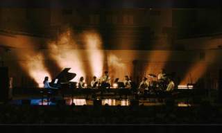 Glasshouse perform Sigur Rós