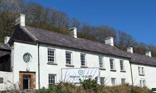 Manor House