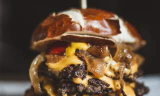 Shoot the Bull at Hull Truck Theatre