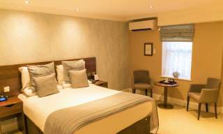 Kingston Theatre Hotel