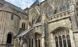 Christchurch Priory Tour: Priory Exterior Tour