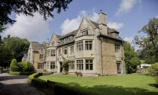 The Hare & Hounds Hotel