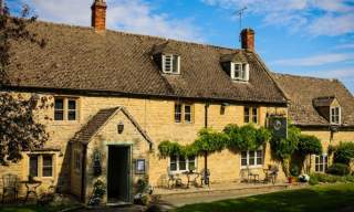 The Horse & Groom Village Inn
