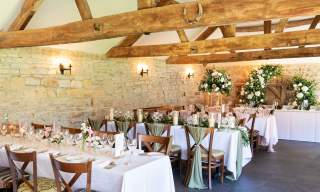 The Seagrave Arms @ Bretforton Theatrebarn (Weddings)