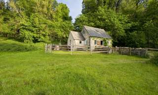 Jackdaw Cottage at Westley Farm