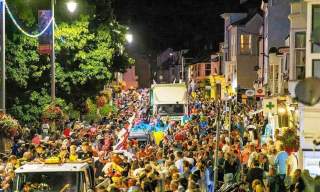 Dawlish Celebrates Carnival