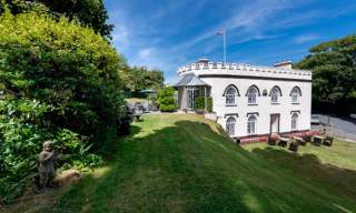Royal Glen Hotel