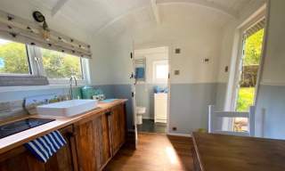 Dartmoor Glamping Shepherds Hut and Bell Tents