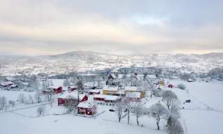 Daytrip from Oslo to historical Hadeland - Winter