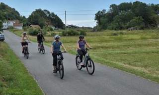 Explore Hidra on an electric bike