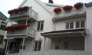 Holsthuset Losji