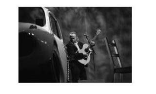 Levi Henriksen & Babylon Badlands