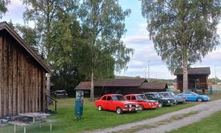 Cars & Coffee i historiske omgivelser