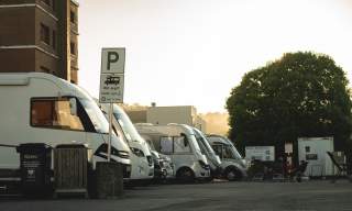 Bobilparkering ved kanalen