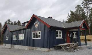 Ertehytta er åpen