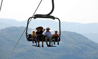 Easy access with chairlift to the mountains