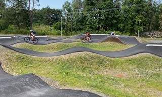 Südnorwegens größter Pumptrack-Kurs in Farsund