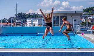 Svømmebasseng i Arendal gjestehavn