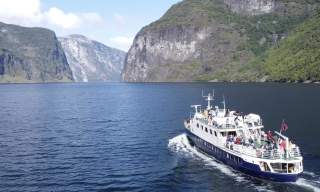 Lustrabaatane Fjordcruise Nærøyfjord