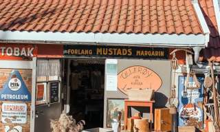 Ullerøylaaven antik og kuriosa