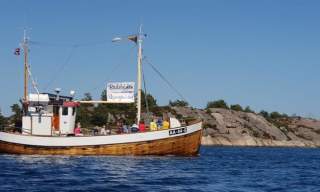 Guidet tur i Terje Vigens kjølvann med M/K Østerøy