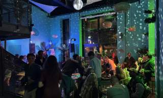 Karaoke og Disco på Waikiki