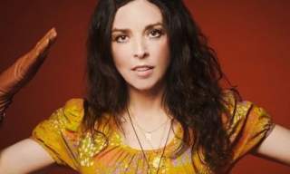 Bridget Christie – Jacket Potato Pizza | Yvonne Arnaud Theatre