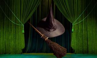 Twisted Tales: Drama Workshop 8-11yrs | Yvonne Arnaud Theatre