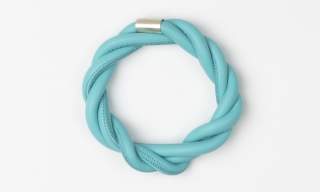 The Goldsmiths' Centre at New Ashgate Gallery: Crafted in Colour