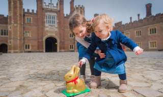 Easter Lindt GOLD BUNNY Hunt | Hampton Court Palace