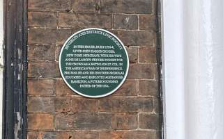 Around the town - Tell the town’s story on its walls