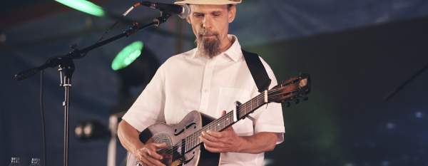 The Grand Parade – The Songs and Stories of Mark Harrison