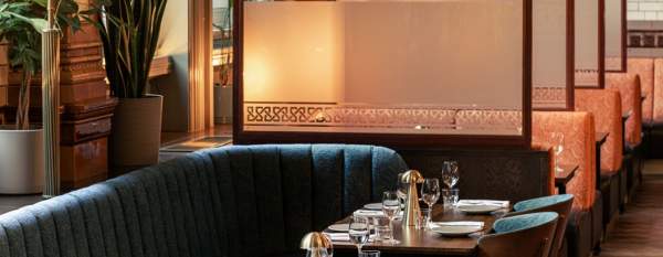 Free fizz for mums at Refuge this Mother’s Day