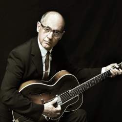 Andy Fairweather Low and The Low Riders