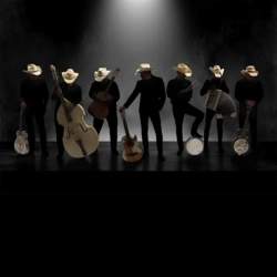 Los Pacaminos feat Paul Young