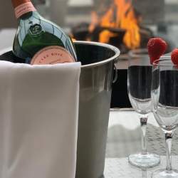 Galentine's Make Up Masterclass