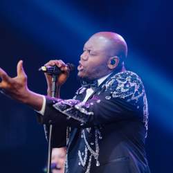 Luther Live & Velvet Voices