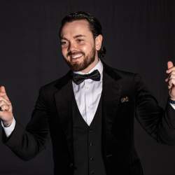An Unforgettable Mother's Day Featuring Ray Quinn