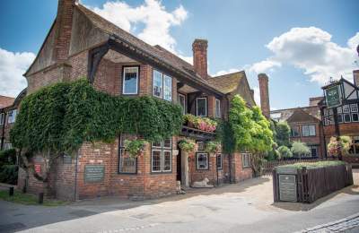 Montagu Arms Hotel