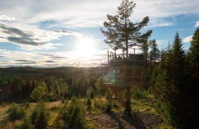Tretopphyttene - Unike hytter i Brumunddal