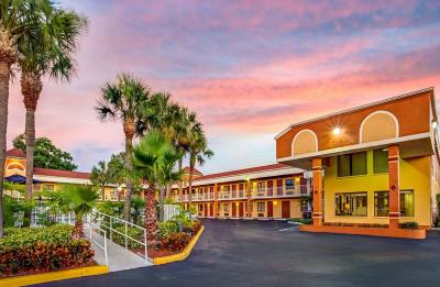 Hotel South Tampa & Suites Exterior